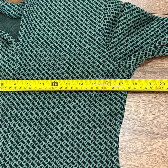 Diane Von Furstenburg long sleeve top. Luxurious feel. Green and black Small - Picture 6 of 8